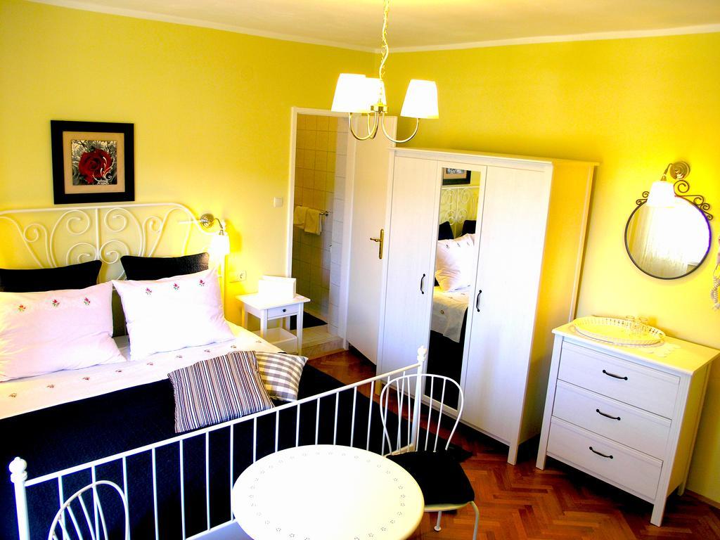 Hotel House Rozi Palit Exterior foto