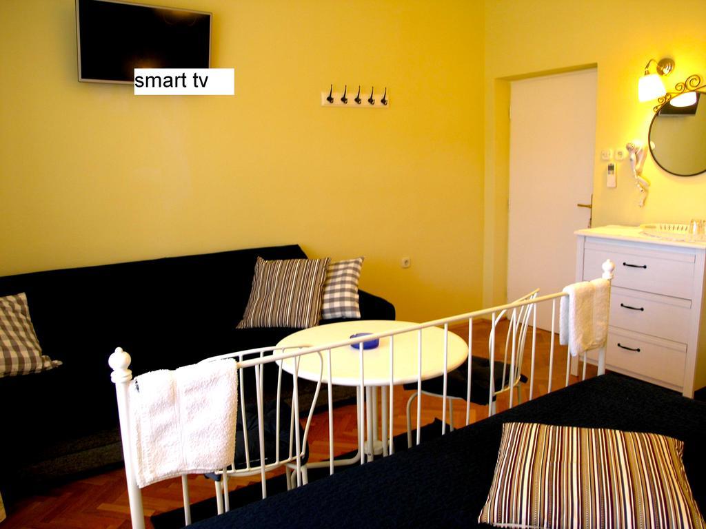 Hotel House Rozi Palit Zimmer foto